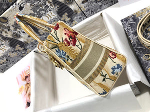 Dior M0565 Medium Lady Dior Bag Yellow - luxibagsmall
