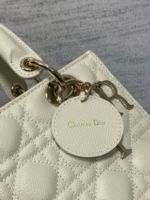 Dior M0565 Medium Lady Dior Bag Beige Grained Cannage Calfskin Gold - Default Title - View 4