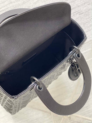 Dior M0565 Medium Lady Dior Bag Black Cannage Calfskin with Diamond Motif - Medium 24cm - View 9