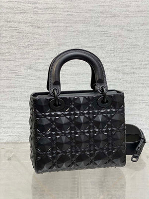 Dior M0565 Medium Lady Dior Bag Black Cannage Calfskin with Diamond Motif - Medium 24cm - View 15