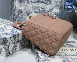 Dior M0565 Medium Lady Dior Cannage Calfskin Bag Tan - Default Title - View 5