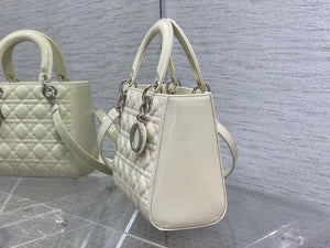 Dior M0565 Medium Lady Dior Patent Cannage Calfskin Bag White Silver - Default Title - View 6