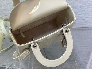 Dior M0565 Medium Lady Dior Patent Cannage Calfskin Bag White Silver - Default Title - View 8