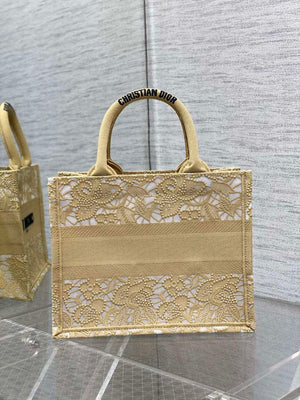 Dior M1265 Small Book Tote Embroidery with 3D Macram¨¦ Effect M9622 - Default Title - View 4