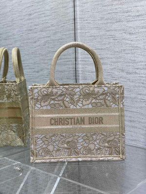 Dior M1265 Small Book Tote Embroidery with 3D Macram¨¦ Effect M9624 - Default Title - View 1