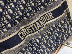 Dior M1279 Catherine Tote Bag Dior Oblique Embroidery Navy Blue - luxibagsmall