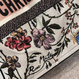 Dior M1279 Catherine Tote Bag Dior Oblique Embroidery Rosa Mutabilis - luxibagsmall