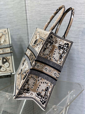 Dior M1286 Large Book Tote Butterfly Bandana Embroidery M106 - Default Title - View 6