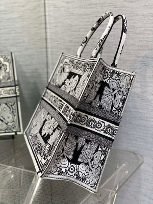 Dior M1286 Large Book Tote Butterfly Bandana Embroidery M107 - Default Title - View 6