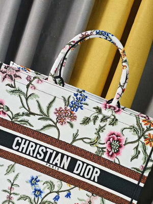Dior M1286 Large Book Tote Toile de Jouy Embroidery M1115 - Default Title - View 2
