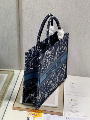Dior M1286 Large Book Tote Blue Dior Roses embroidery - Default Title - View 4
