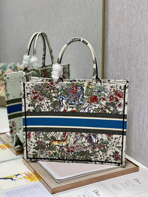 Dior M1286 Large Book Tote Latte D-Constellation Embroidery - Default Title - View 7