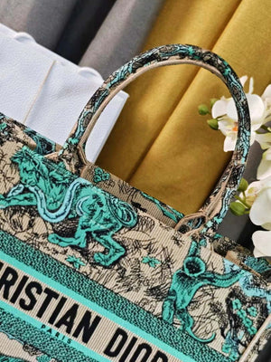 Dior M1296 Medium Dioriviera Book Tote Raffia Toile de Jouy Sauvage M0101 - Default Title - View 3
