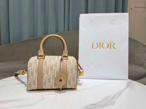 Dior M1364 Dior Groove 20 Bag Natural Dior Oblique Jacquard - Default Title - View 1