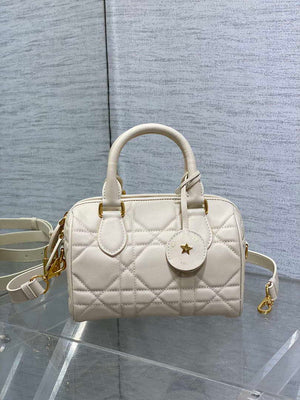 Dior M1364 Dior Groove 20 Bag White Macrocannage Calfskin - Default Title - View 1