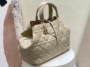 Dior M2820 Large Dior Toujours Bag Beige Macrocannage Calfskin - Default Title - View 4