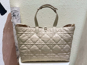 Dior M2820 Large Dior Toujours Bag Beige Macrocannage Calfskin - Default Title - View 5