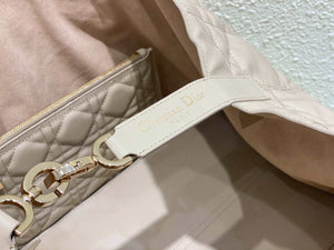 Dior M2820 Large Dior Toujours Bag Beige Macrocannage Calfskin - Default Title - View 8