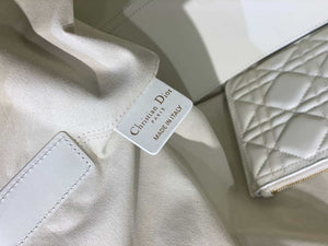 Dior M2820 Large Dior Toujours Bag White Macrocannage Calfskin - Default Title - View 9