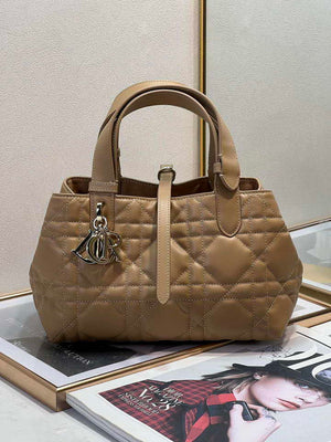 Dior M2822 Small Dior Toujours Bag Apricot Macrocannage Calfskin - Default Title - View 1