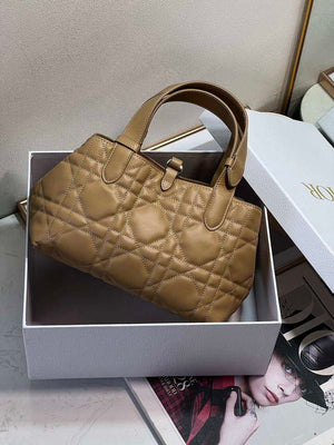 Dior M2822 Small Dior Toujours Bag Apricot Macrocannage Calfskin - Default Title - View 6