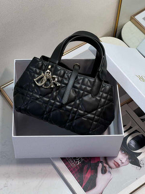 Dior M2822 Small Dior Toujours Bag Black Macrocannage Calfskin - Default Title - View 5