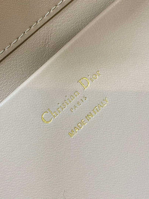 Dior M2836 Medium Dior Toujours Vertical Tote Bag Apricot Macrocannage Calfskin - Default Title - View 9