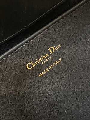 Dior M2836 Medium Dior Toujours Vertical Tote Bag Black Macrocannage Calfskin - Default Title - View 9