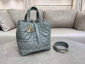 Dior M2836 Medium Dior Toujours Vertical Tote Bag Blue Macrocannage Calfskin - Default Title - View 7