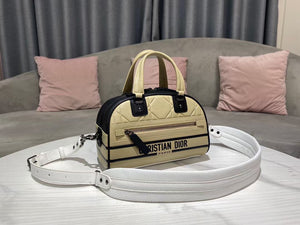 Dior M6202 Medium Vibe Zip Bowling Bag Apricot - Default Title - View 3