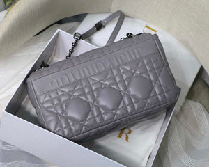 Dior M9243 Large Quilted Macrocannage Calfskin Gray - Default Title - View 4