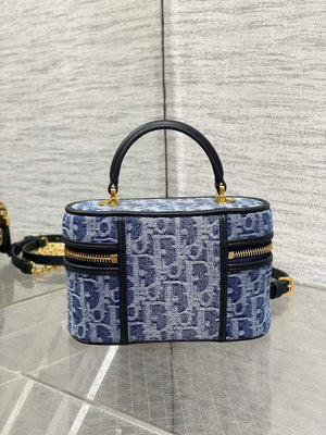 Dior S2332 30 Montaigne Mini Vanity Case Blue Dior Oblique Jacquard M2032 - Default Title - View 5
