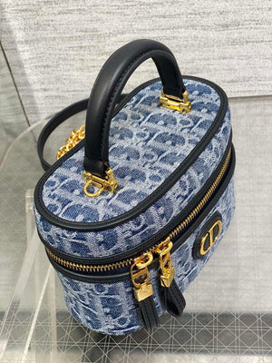 Dior S2332 30 Montaigne Mini Vanity Case Blue Dior Oblique Jacquard M2032 - Default Title - View 6