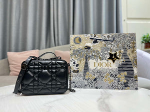 Dior S5140 Caro Box Bag Black Quilted Macrocannage Calfskin - Default Title - View 1