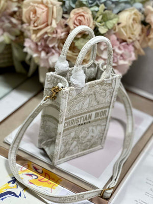 Dior S5555 Mini Dior Book Tote Phone Bag White Eembroidery S1107 - Default Title - View 2
