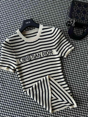 Dior Women's T-shirt Fashion Clothing D82573 - S - View 4