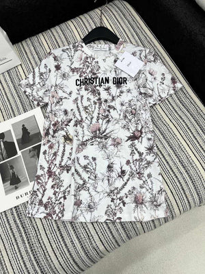 Dior Women's T-shirt Fashion Clothing D82619 - S - View 1