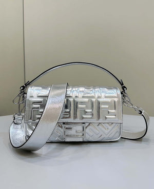 Fendi 8BR600 Baguette Medium Silver leather 0135 bag - Default Title - View 1