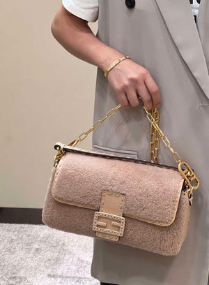 Fendi 8BR600 Baguette Medium Re-Edition bag in Pink lam¨¦ sheepskin - Default Title - View 13