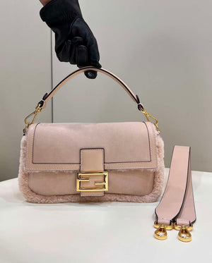 Fendi 8BR600 Baguette Medium Re-Edition bag in sheepskin Pink - Default Title - View 1