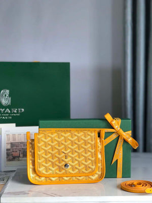 Goyard PLUMETPMLTY50CL50P Portefeuille Plumet Pocket Wallet Yellow - Default Title - View 1