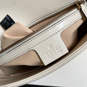Gucci 443496 GG Marmont Medium Matelass¨¦ Shoulder Bag White - luxibagsmall