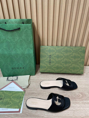 Gucci 694451 Women's Interlocking G cut-out slide sandal G66755 - 34 - View 3