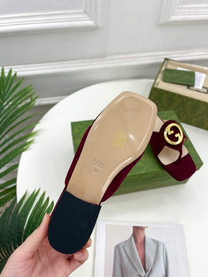 Gucci 739048 Women's Gucci Blondie Thong Sandal G66774 - 35 - View 9