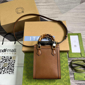 Gucci 739079 Diana Mini Tote Bag Cuir leather - Default Title - View 2