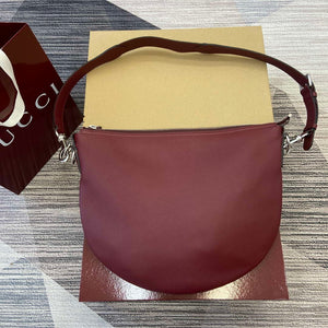 Gucci 801887 Gucci B Small Crossbody Bag Wine red - Default Title - View 1