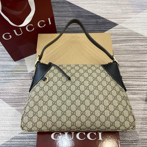 Gucci 815217 GG Emblem Medium Shoulder Bag Black - Default Title - View 1