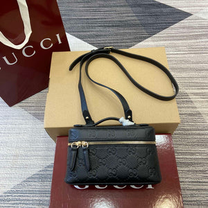 Gucci 815949 GG Emblem super mini bag Black - Default Title - View 1