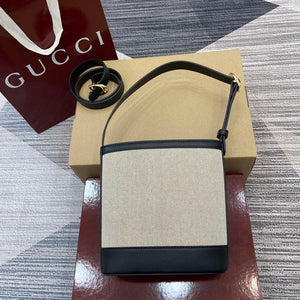 Gucci 833665 Gucci 73 Small Bucket Bag Natural Canvas - Default Title - View 2