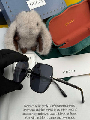 Gucci G0638 Sunglasses Luxury Fashion Show Sunglasses G991463 - Color 1 - View 6